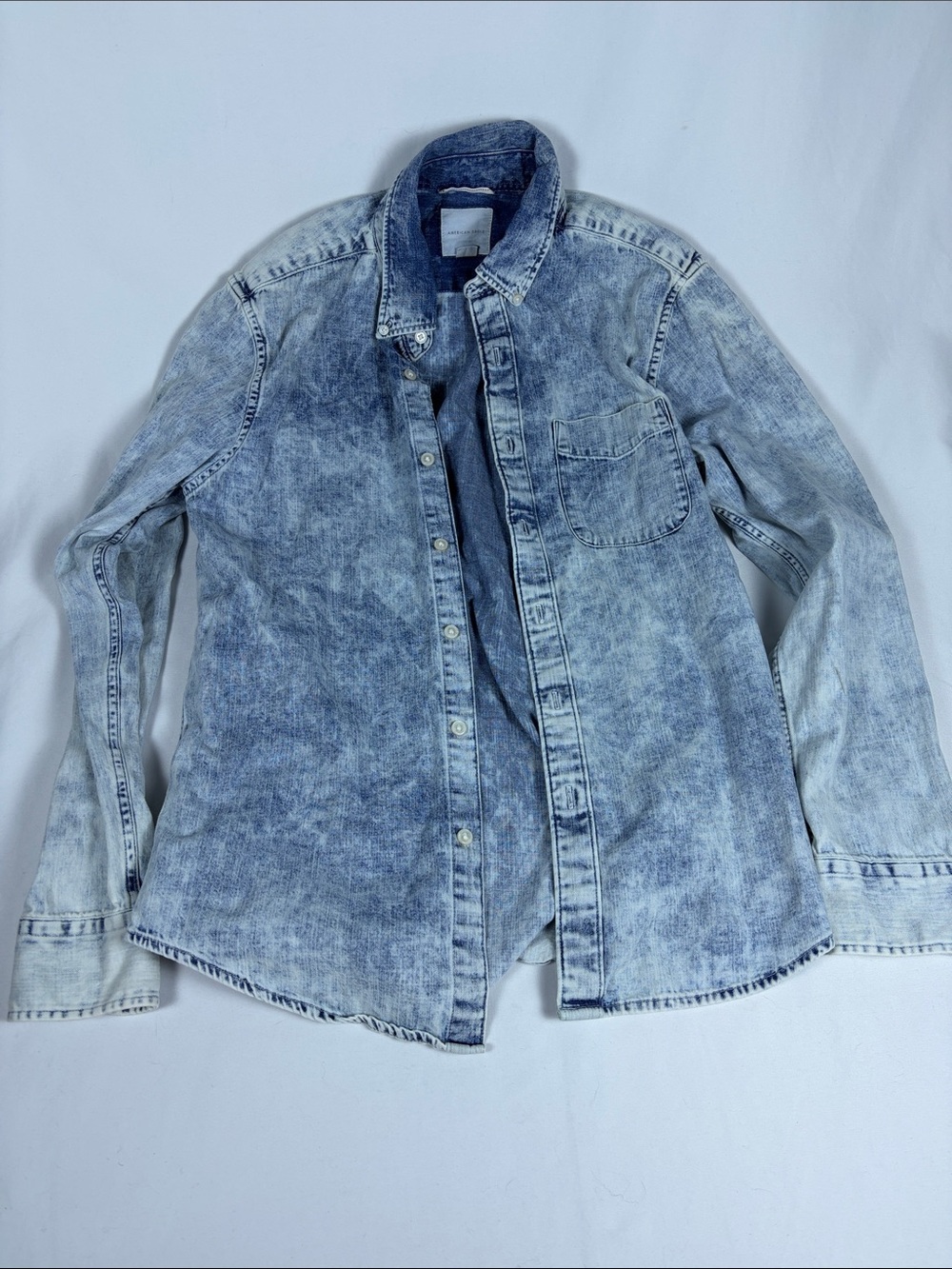 American Eagle Outfitters Light Blue Acid-Wash Denim Shirt